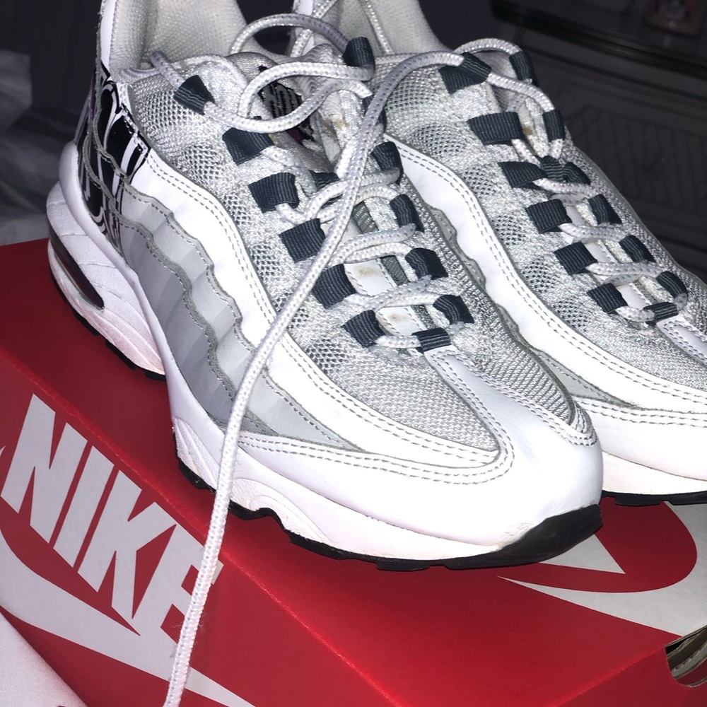 Nike Air Max 95’s ~ Men’s 6.5